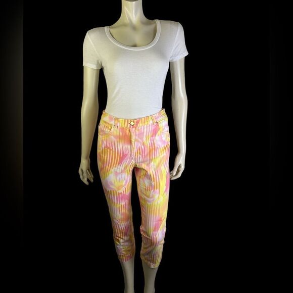 Escada Slim Fit Capri Good Gently Used Condition Size 36(IT) Small Stain Shown - Picture 4 of 7